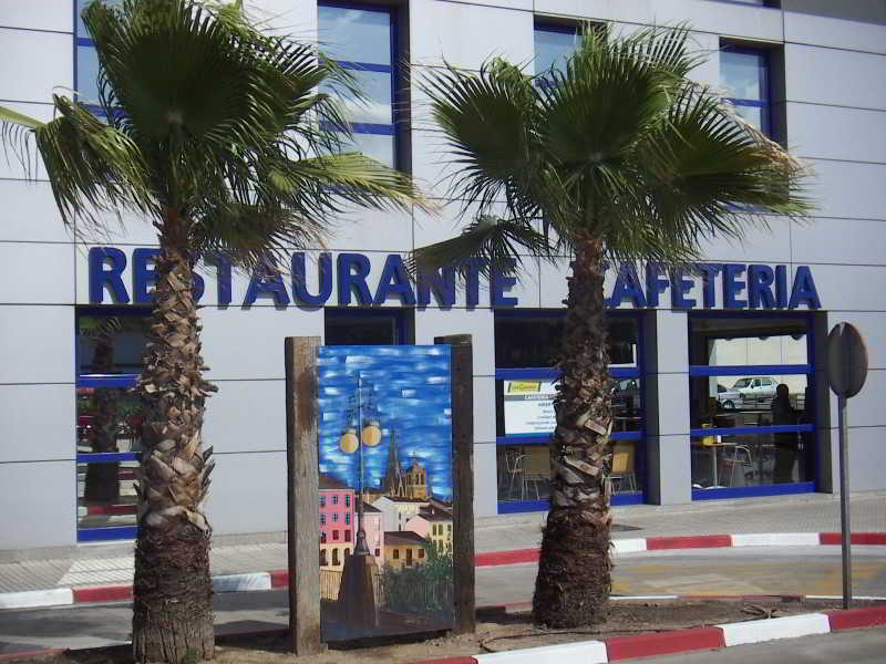 Iraipe Logrono Hotel Екстериор снимка
