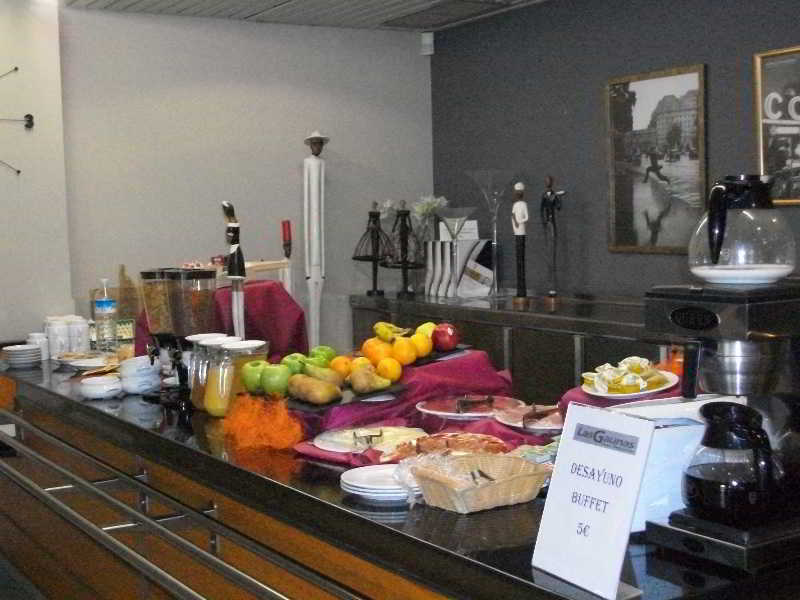 Iraipe Logrono Hotel Екстериор снимка