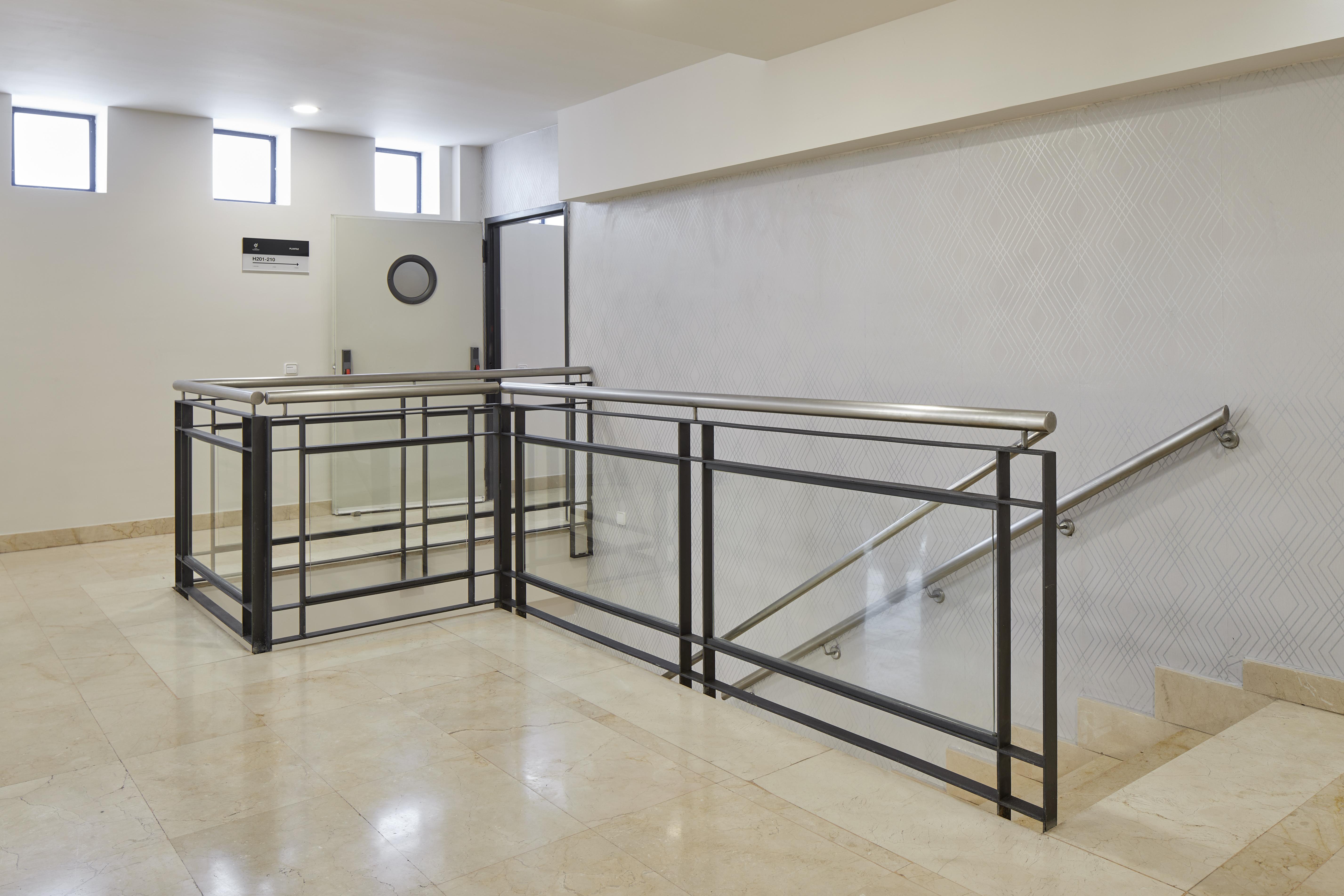 Iraipe Logrono Hotel Екстериор снимка