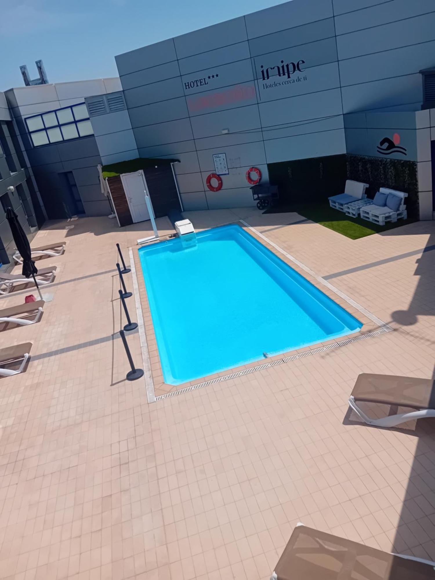 Iraipe Logrono Hotel Екстериор снимка