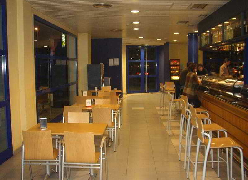 Iraipe Logrono Hotel Екстериор снимка